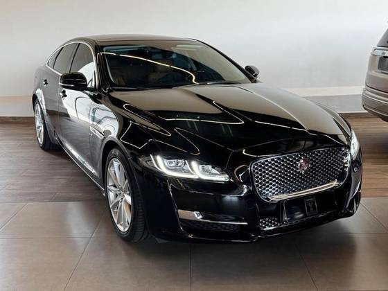 JAGUAR XJ 3.0 PORTFOLIO SUPERCHARGED V6 24V GASOLINA 4P AUTOMÁTICO JAGUAR XJ 3.0 PORTFOLIO SUPERCHARGED V6 24V GASOLINA 4P AUTOMÁTICO